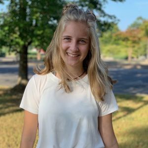 Meet your Posher, Claire